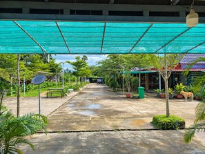 Pemandangan dari bilik