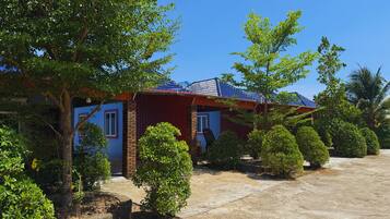 Mặt tiền nơi lưu trú