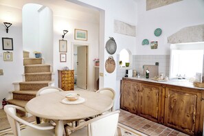 Living area - Terrazza Pilli by Wonderful Italy (Ostuni)