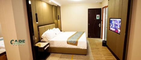 Soundproofing, iron/ironing board, free WiFi