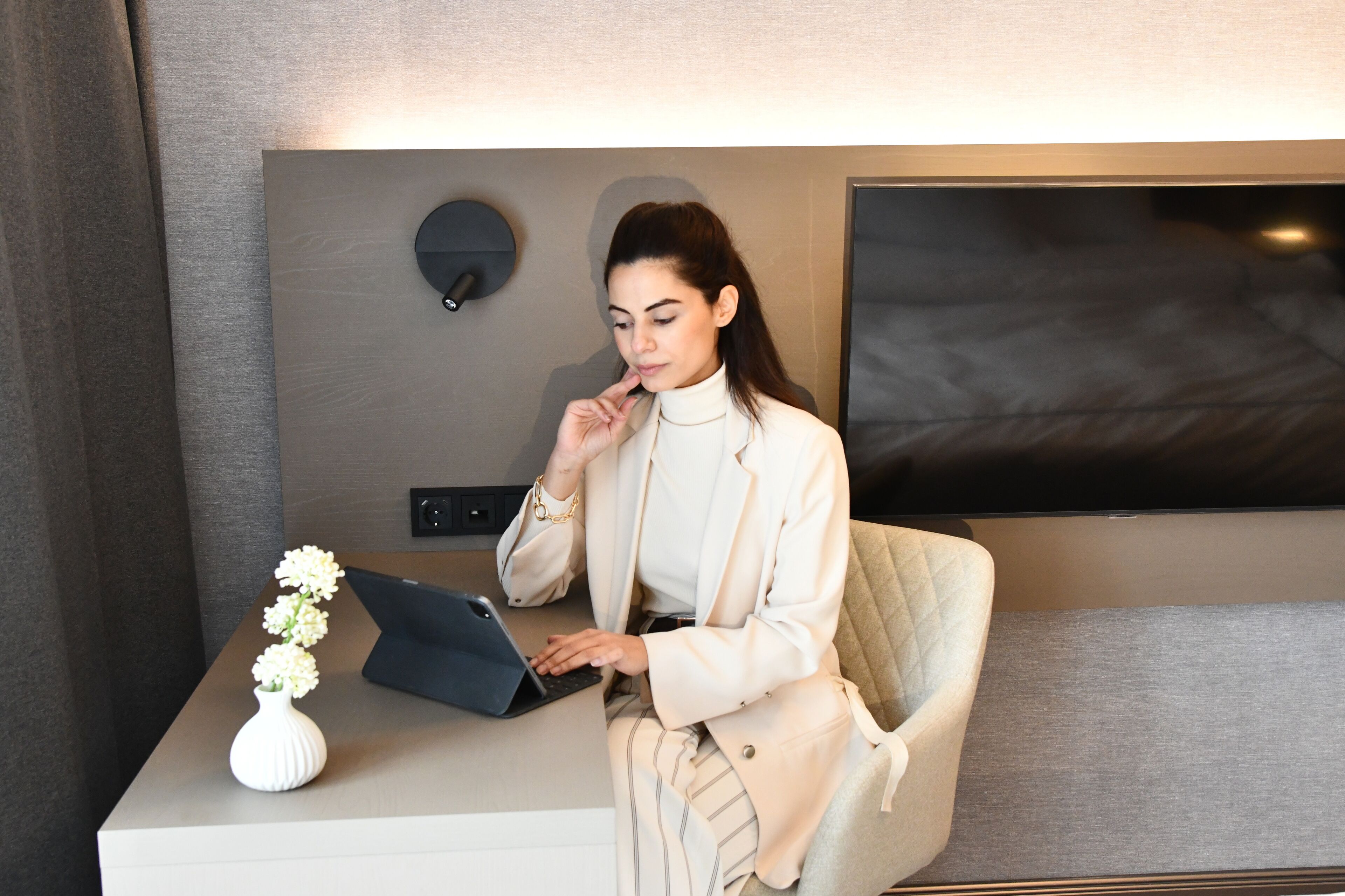 Coffres-forts dans les chambres, bureau, rideaux occultants