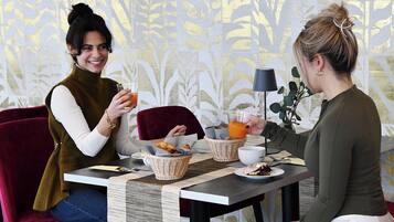 Desayuno buffet incluido todos los días