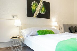 Basic Apartment | Iron/ironing board, free WiFi