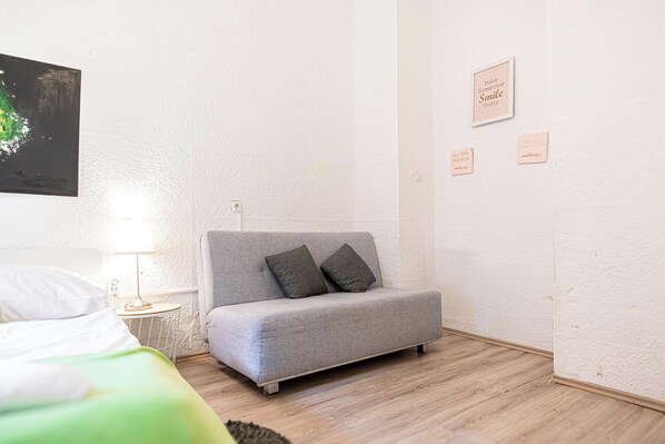 Basic Apartment | Interior