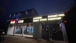 Façana frontal de l'allotjament