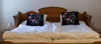 4 Person Holiday Park Home in 82011