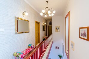 Villa | Interior - Villa Adrian - Six Bedroom Villa With Swimming Pool and Sea View (Dubrovnik)
