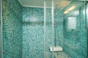 Villa | Bathroom - Villa Adrian - Six Bedroom Villa With Swimming Pool and Sea View (Dubrovnik)