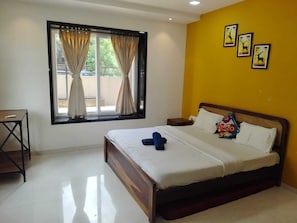 Bungalow, Patio, Pool View | Free WiFi