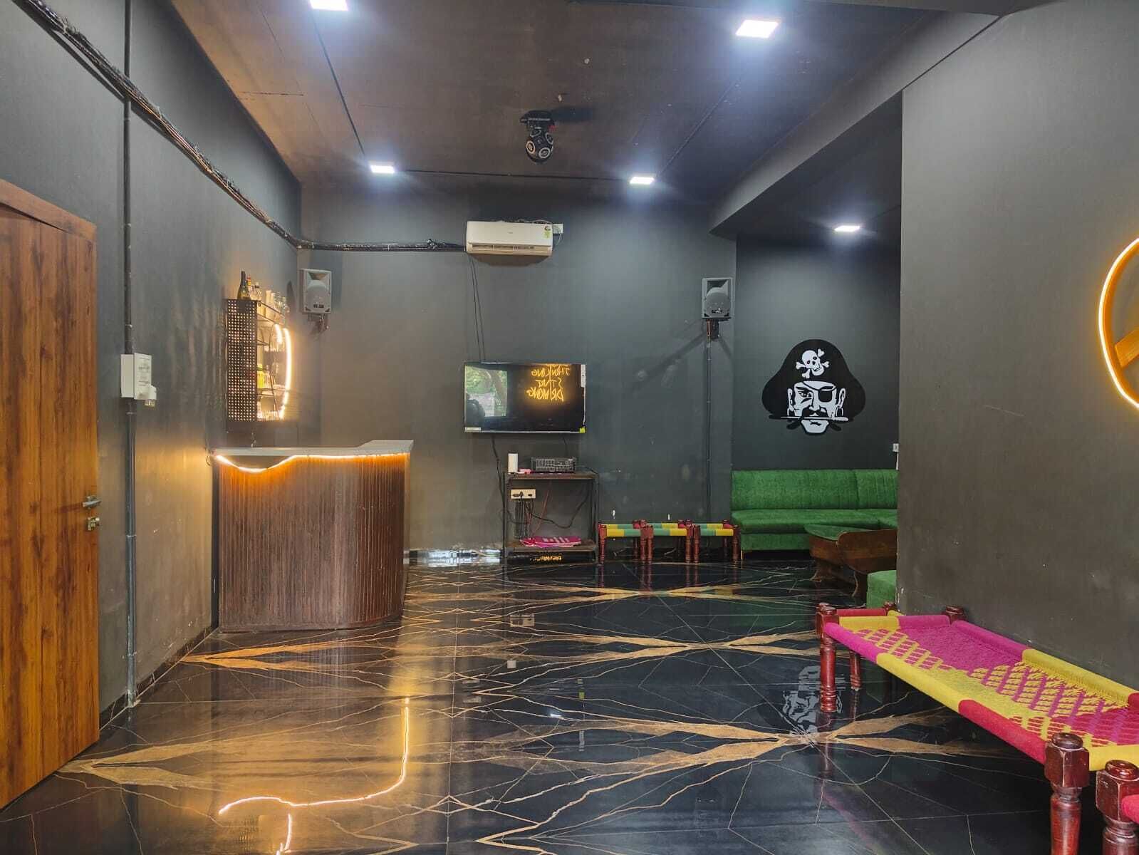 Bar (in der Unterkunft)