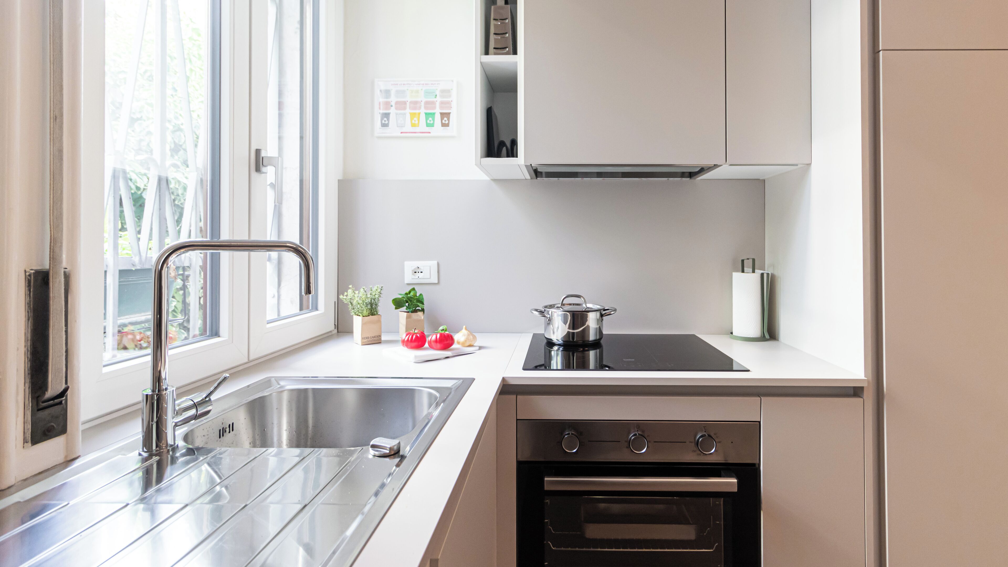 Apartment (1 Bedroom) | Private kitchen | Oven, espresso maker, electric kettle, highchair