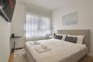 Bügeleisen/Bügelbrett, kostenloses WLAN, Bettwäsche