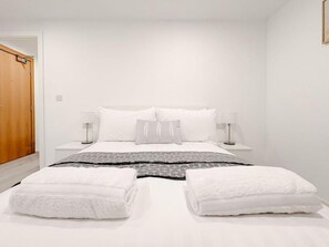 2 bedrooms, WiFi, bed sheets