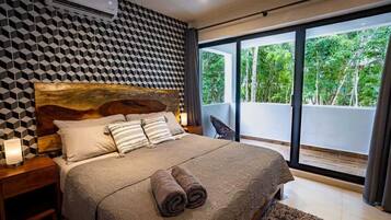 2 bedrooms, iron/ironing board, travel cot, WiFi