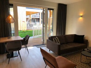 Apartment | Living room - Beautiful Lodge Near Beach (Zoutelande)