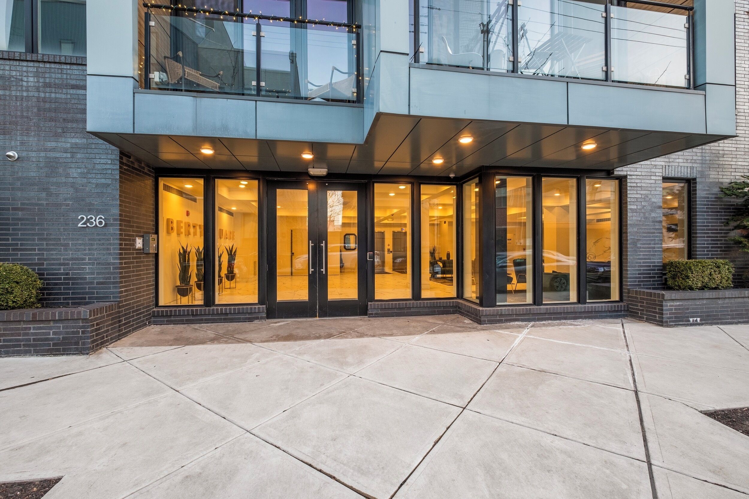 تفاصيل الفندق من الخارج