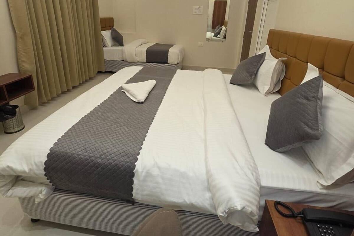 Triple Queen Room | WiFi (free)
