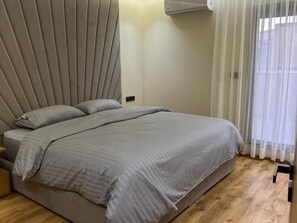 1 bedroom, free WiFi, bed sheets