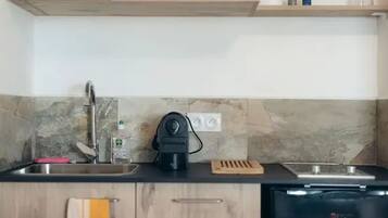 Réfrigérateur, micro-ondes