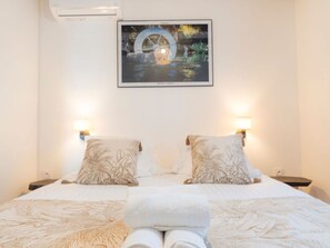 4 bedrooms, free WiFi, bed sheets