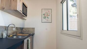 Réfrigérateur, micro-ondes