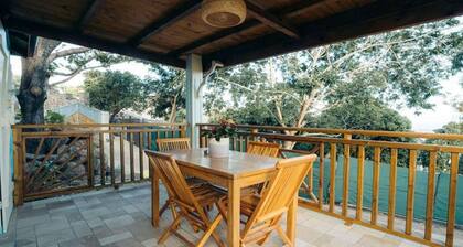 Quiet bungalow with Creole terrace