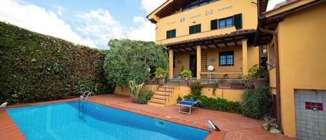 Piscina externa