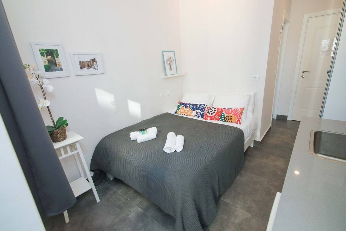 Classic Studio, Balcony, City View