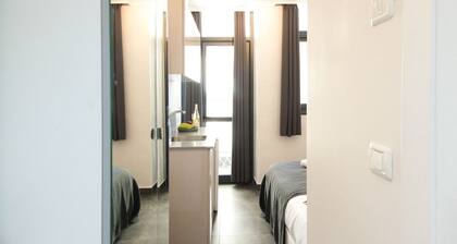 Jaffa street Studios - 5 min to Market