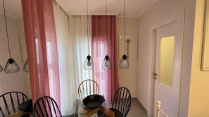 Family Studio, Balcony, City View | Blackout curtains, soundproofing, iron/ironing board, free WiFi - Jaffa street Studios - 5 min to Market (Jerusalem)