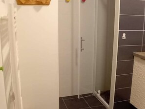 Hair dryer - Les Gets: 2-room flat, 4-6 pers, station center, garage (Les Gets)