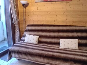 Interior - Les Gets: 2-room flat, 4-6 pers, station center, garage (Les Gets)