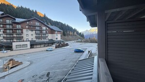 Property grounds - Modern 2-room apartment at the foot of the slopes in Auris en Oisans (Auris)