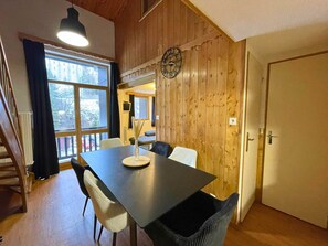 Dining - Loft-style Apartment for 6 in Les Menuires (Les Menuires)