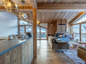 Interior - Luxurious 7-room apartment, fireplace, parking, stunning view (Val-d'Isère)