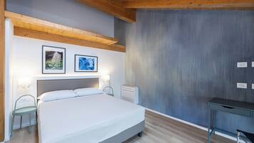 Deluxe-Dreibettzimmer, eigenes Bad