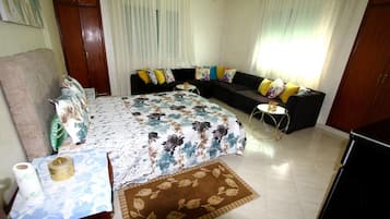 3 bedrooms, free WiFi, bed sheets