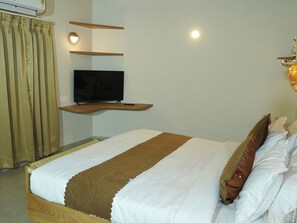 Vista Villas - Aaradhyam Resort and Spa (Garhmukteshwar)