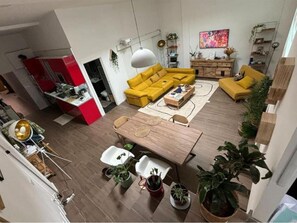 TV - The Special Loft Plaza Castilla (Madrid)