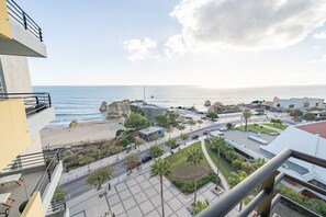 Property grounds - Apartment 'Ocean Horizon House' with Sea View, Wi-Fi and Air Conditioning (Portimão)