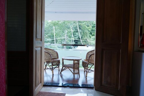 Essence Munnar Homestay