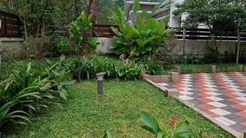 Khuôn viên nơi lưu trú