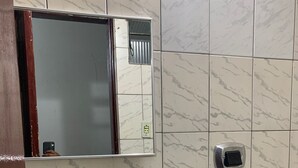 Bathroom - Hotel Vip (Arniqueiras)