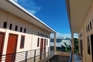 Unclassified image, 2 of 13, button - Homestay Komodo Mountain View (Batu Cermin)