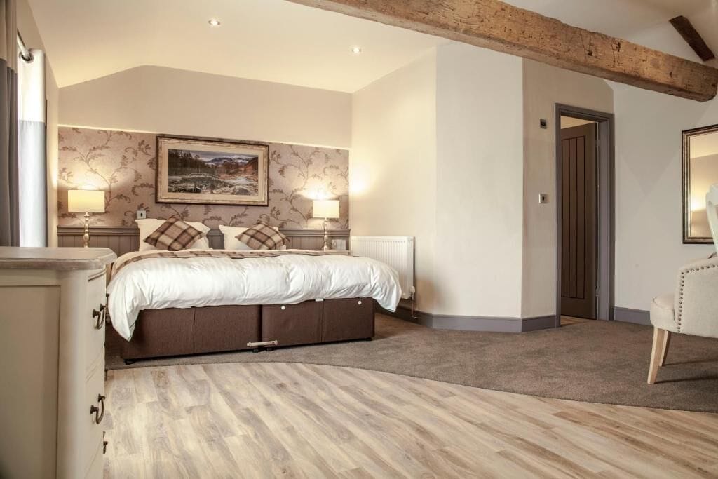 Phòng đôi Superior, quang cảnh sân vườn | Khu vực làm việc phù hợp cho laptop 