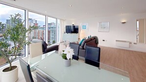 Interior - Luxury Two-Bedroom Apartment with River Views (London)