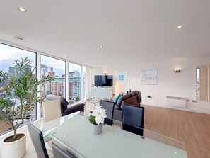 Interior - Luxury Two-Bedroom Apartment with River Views (London)
