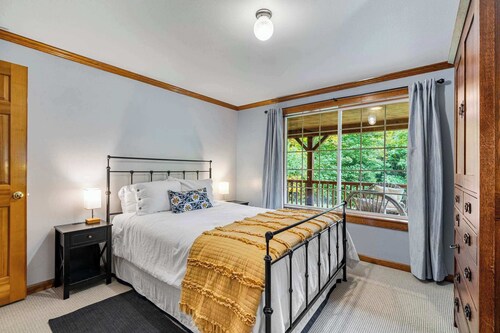 Custom Crafted Forest Retreat with Pond on 5 Acres