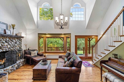 Custom Crafted Forest Retreat with Pond on 5 Acres