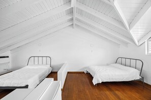 1 غرفة نوم وسرير سفر وواي فاي مجانًا وملاءات أسرّة